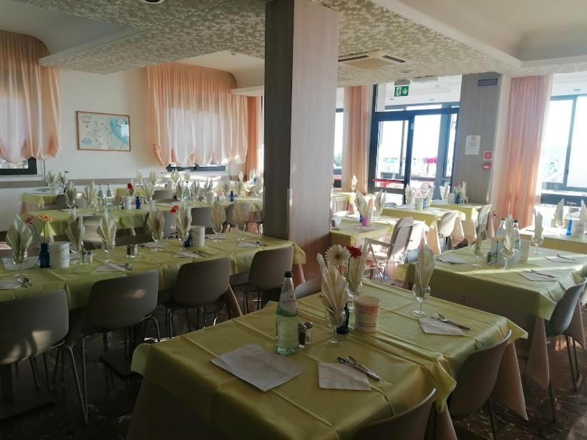 Hotel Silvana Bellaria-Igea Marina Dış mekan fotoğraf